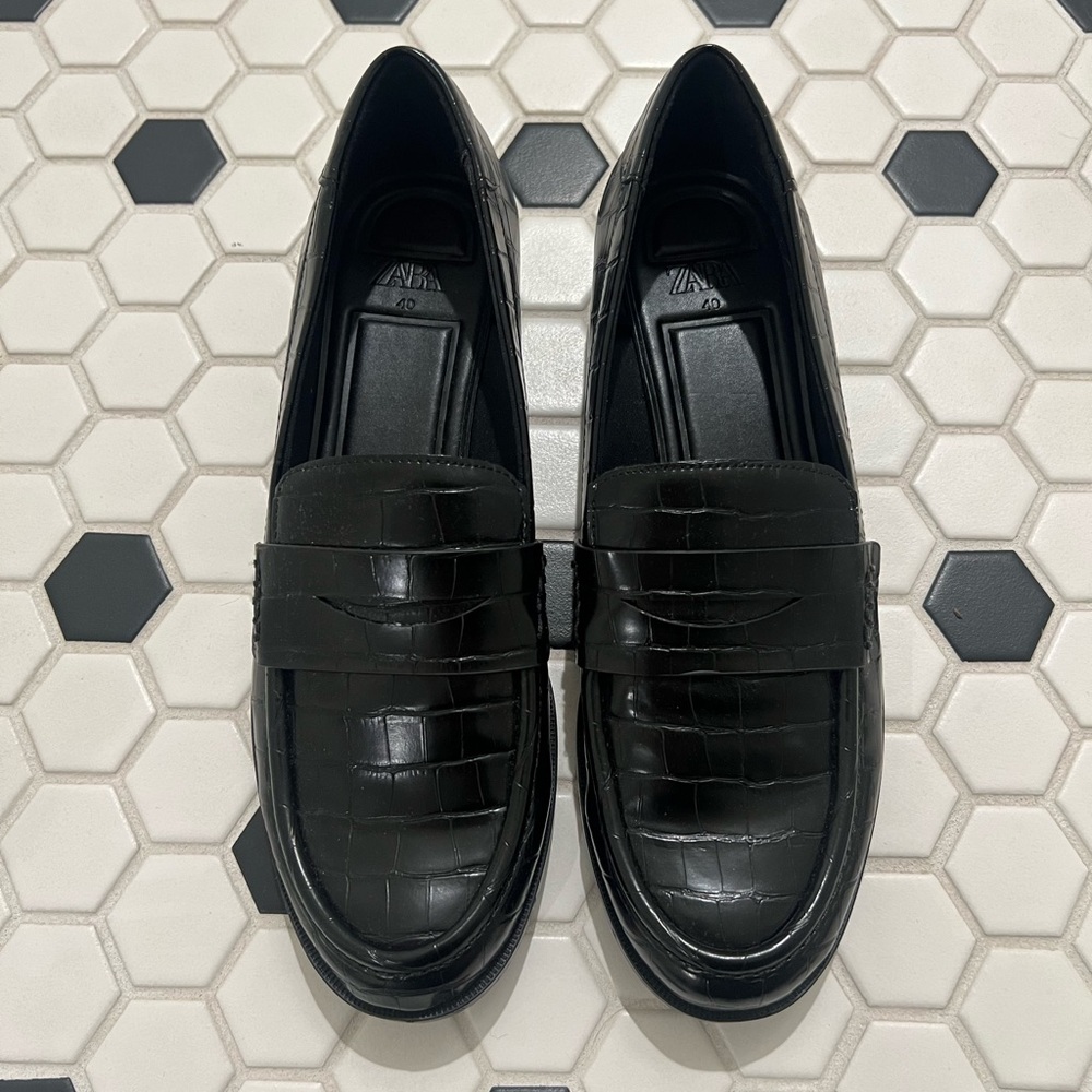 Zara Black Loafers